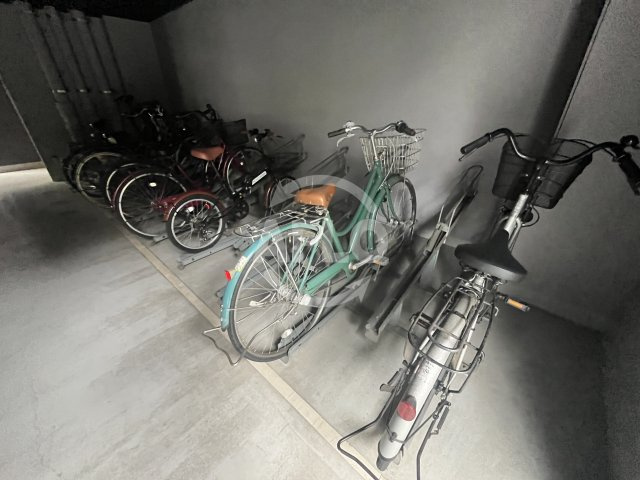 ダブルスタイル新大阪Ⅱのその他|W-STYLE新大阪Ⅱ　駐輪場