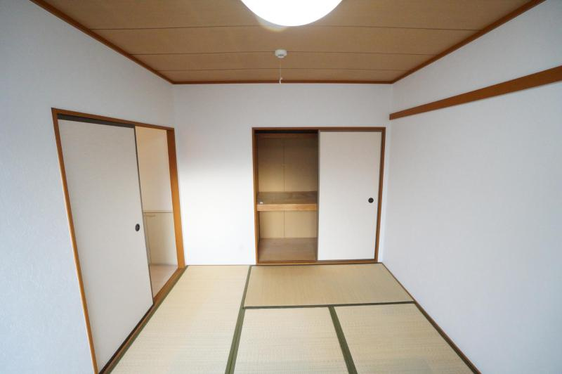 サンシャイン上穂の和室