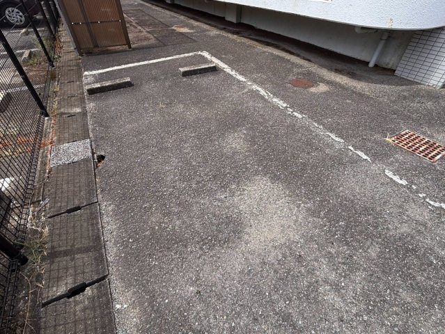 サンテラス田室の駐車場