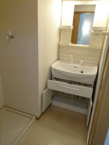 【洗面所】 | グランデｙ　Ｂ | 忙しい朝には欠かせない洗面所です