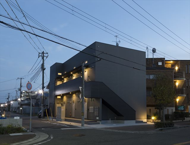 南王子町アパートメントの外観