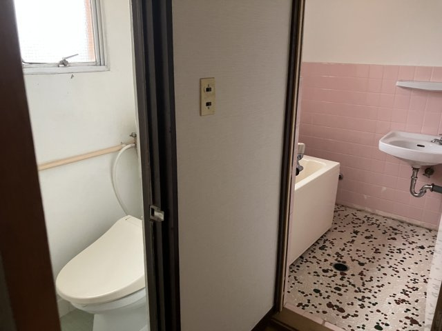 【トイレ】 | コーポ瀬戸内 | コンパクトで使いやすいトイレです