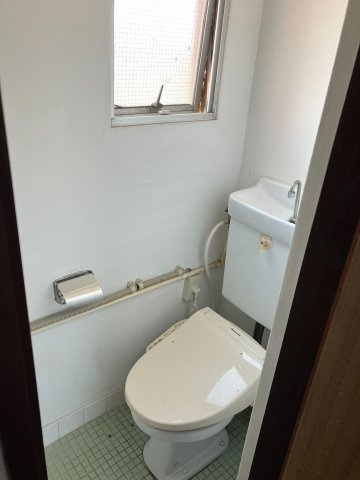 【トイレ】 | コーポ瀬戸内 | ゆったりとした空間のトイレです