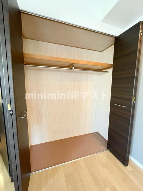 大阪市東成区深江北２丁目の賃貸マンションの収納