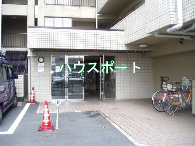 【エントランス】 | グランドゥール桂坂
