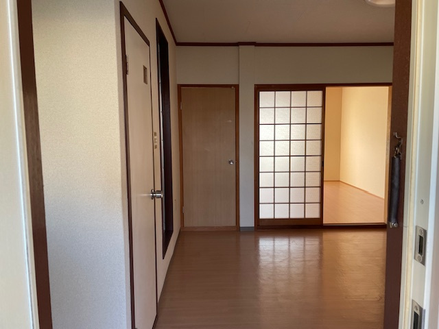 【内装】 | コーポリラ | 明るい室内です