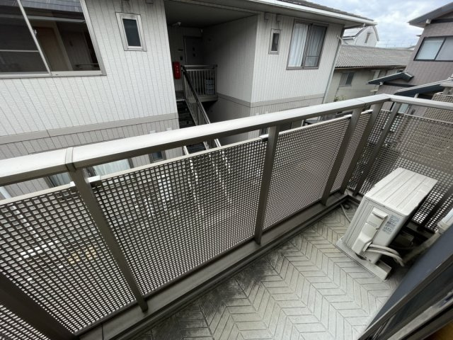 【バルコニー】 | フォーシーズンズ冬 | 広々としたバルコニーです