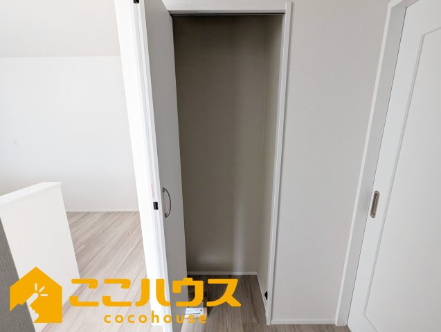宜野湾市嘉数2丁目　新築戸建て　全8棟　C号棟の収納|リネン庫
