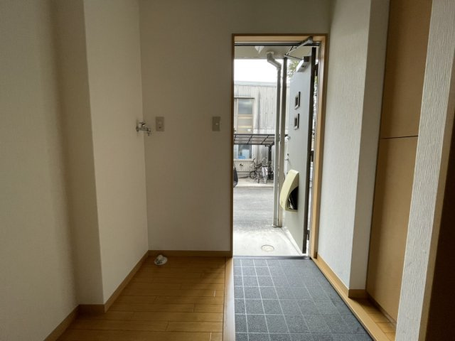 【玄関】 | フォーシーズンズ春 | シンプルで使いやすい玄関です