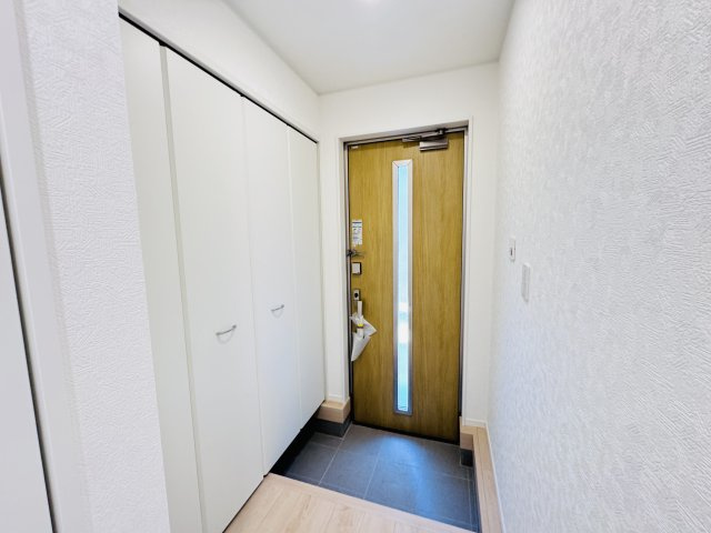 我孫子市寿２丁目新築戸建【我孫子第一小学校：6分】の玄関|玄関ホール・シューズクローゼット