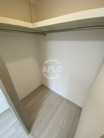 アジュールコート福島の収納|アジュールコート福島　ウォークインクローゼット