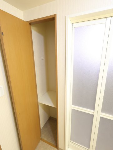サンシティ大正町の収納|洗面にある物入