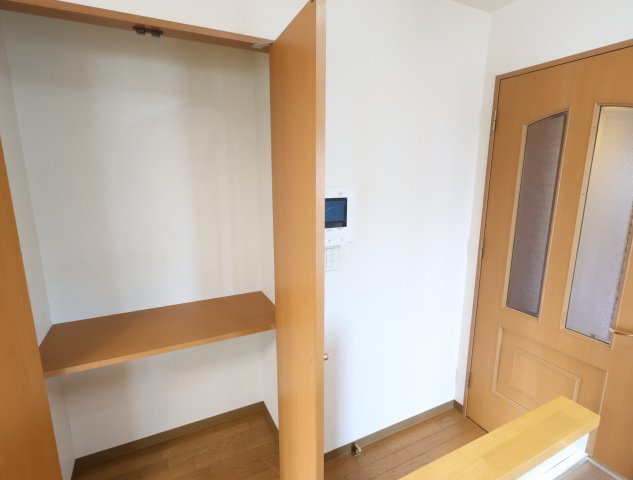 サンシティ大正町の収納|洋室6帖　物入