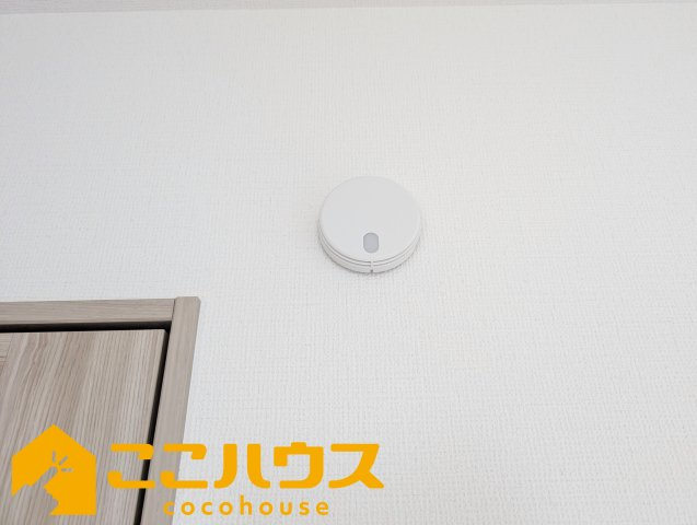 宜野湾市嘉数2丁目　新築戸建て　全8棟　E号棟の設備|火災報知器

