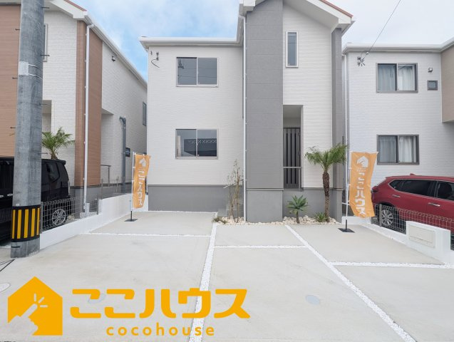 宜野湾市嘉数2丁目　新築戸建て　全8棟　E号棟の駐車場|駐車並列3台
