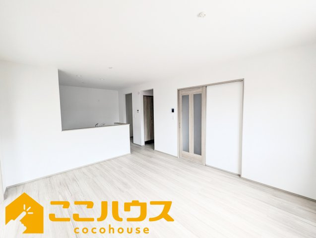宜野湾市嘉数2丁目　新築戸建て　全8棟　E号棟のキッチン|LDK15帖
