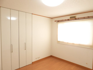 【洋室】 | 上物部  一戸建