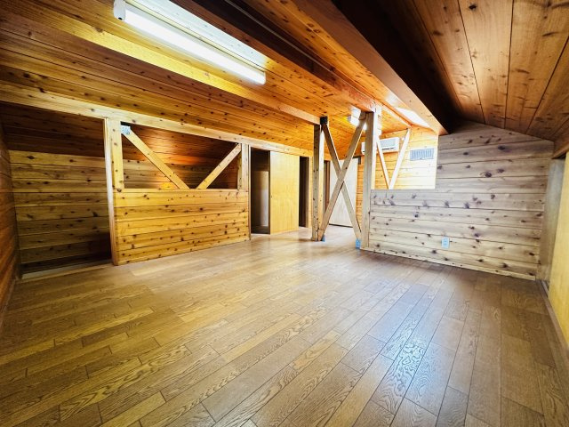小田原市田島　緑豊かな大型戸建の収納
