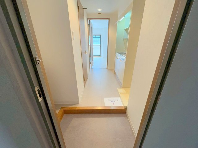 エレーヌ十三の玄関