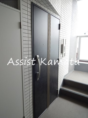 大田区北糀谷２丁目の賃貸マンションの玄関|写真は同タイプの別号室です