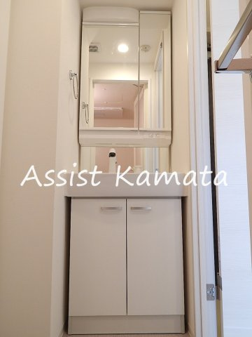 大田区北糀谷２丁目の賃貸マンションの独立洗面台|写真は同タイプの別号室です