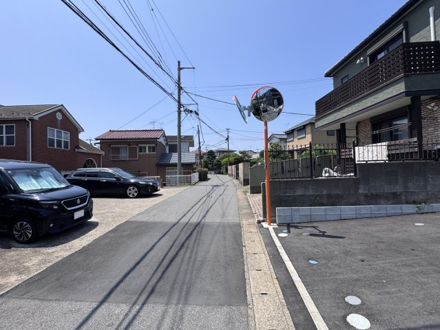 我孫子市寿２丁目新築戸建【我孫子第一小学校：6分】の前面道路含む現地写真|南側前面道路