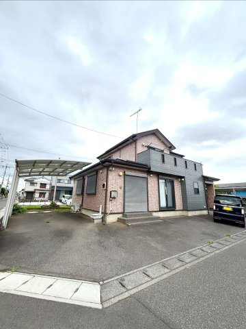 小山市大字平和50-8の外観