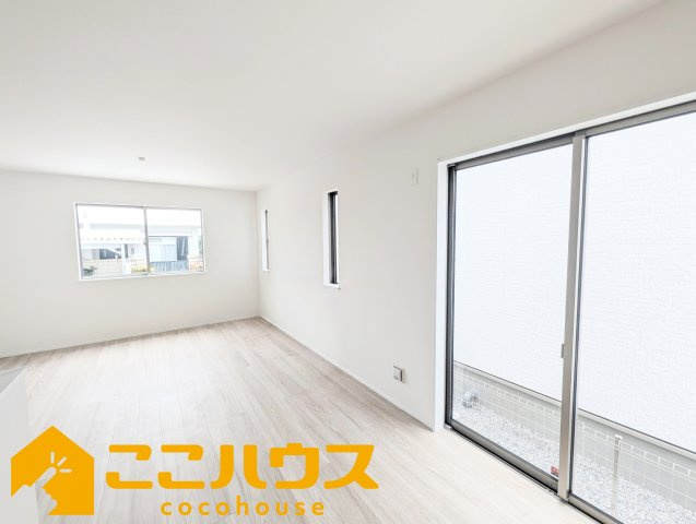宜野湾市嘉数2丁目　新築戸建て　全8棟　G号棟の居間・リビング|LDK16.37帖
