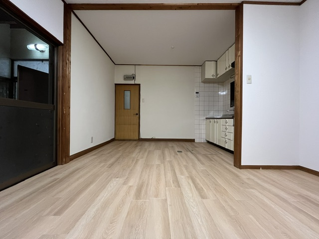 和泉市伏屋貸家の居間・リビング