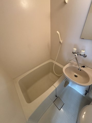 アイアイ守口ビル