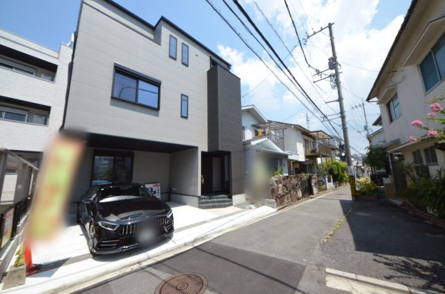 江波西1丁目の前面道路含む現地写真|前面道路は交通量が少なく駐車楽々です
