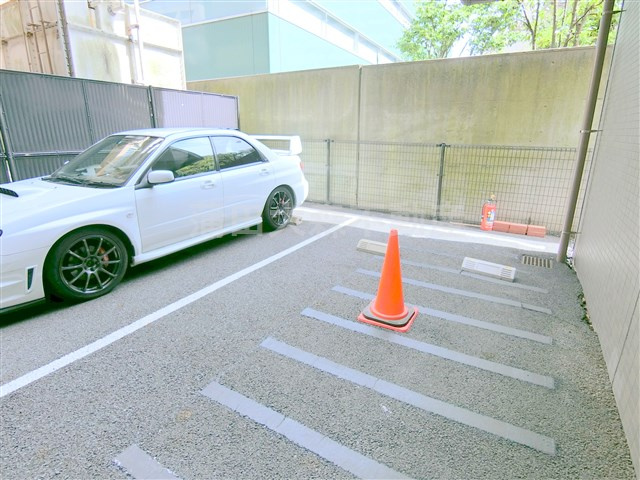 ルーブル蒲田壱番館の駐車場