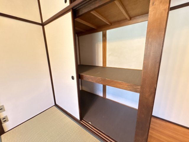 南田原戸建の収納