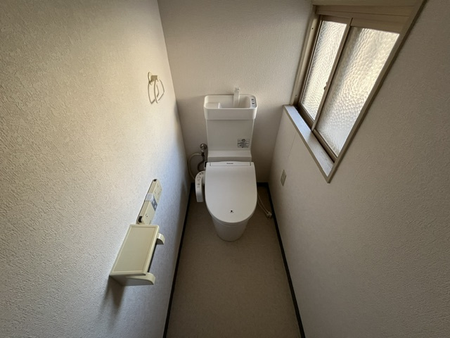 不動ヶ丘町貸家のトイレ