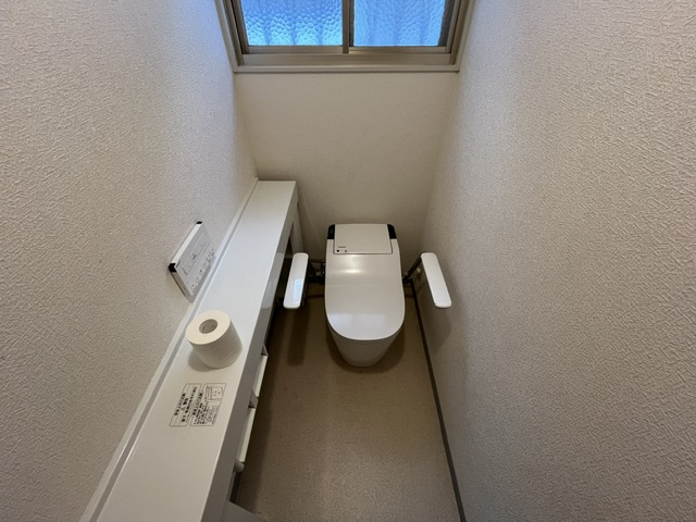 不動ヶ丘町貸家のトイレ