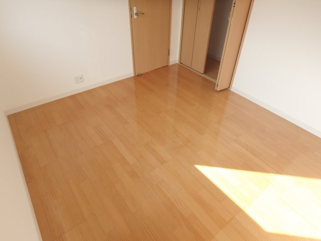 カンパニア西の土居の内装