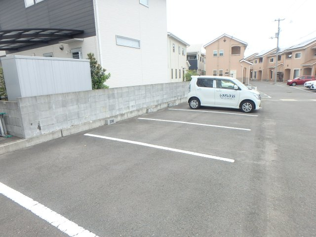 カンパニア西の土居の駐車場