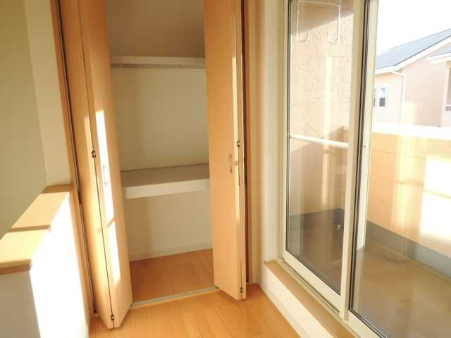 カンパニア西の土居の収納