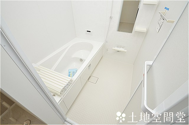 若葉2丁目2期2号地の浴室