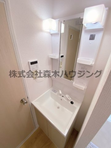 【独立洗面台】 | 　忍ヶ丘マンション | 独立洗面化粧台付き