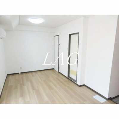 【寝室】 | フレンドハイツ西新宿 | 寝室です。
