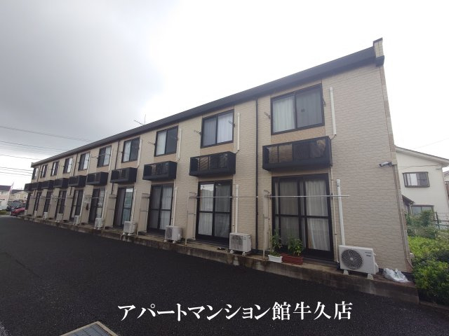 レオパレス牛久シンエイの外観