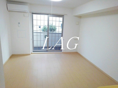 【居間・リビング】 | ペニーレインＢ | 洋室のお部屋です。