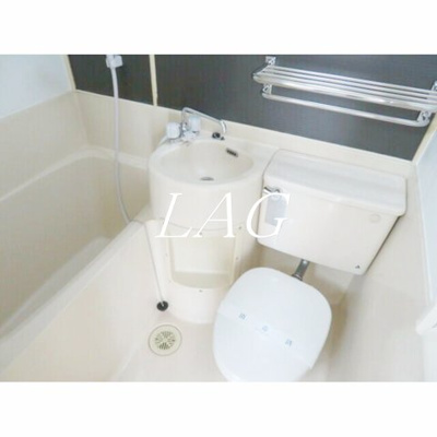【浴室】 | フレンドハイツ西新宿 | お風呂です。
