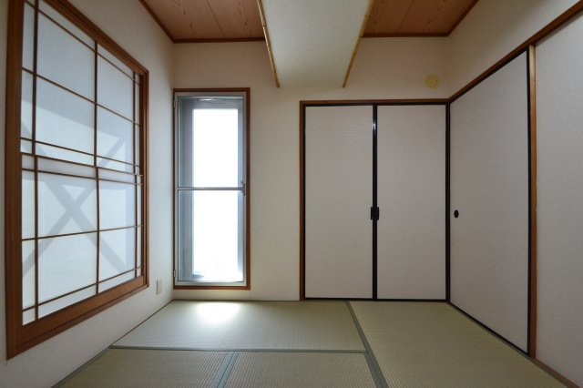 神戸市灘区寺口町の賃貸マンションの和室