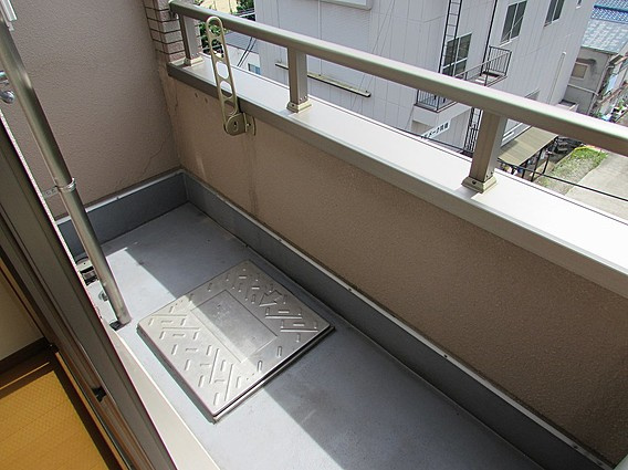 ライフかすがののバルコニー