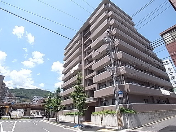 神戸市東灘区田中町２丁目の賃貸マンションの外観
