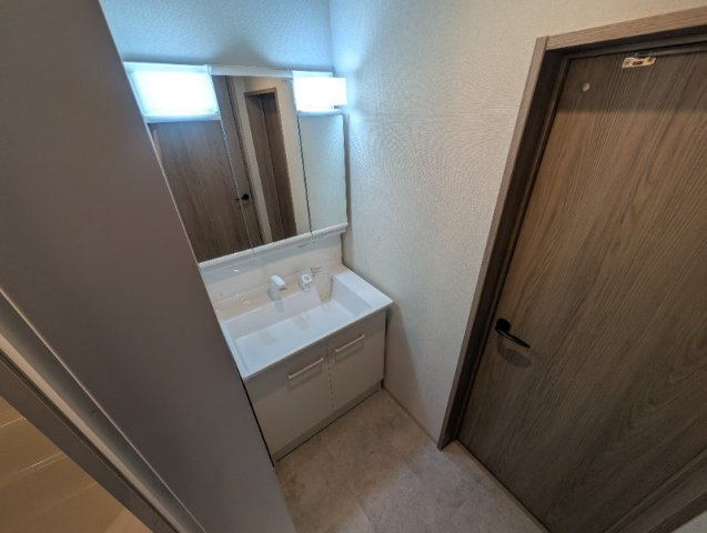 神戸市東灘区岡本６丁目の賃貸マンションの洗面所
