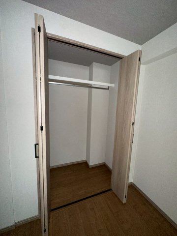 神戸市東灘区岡本６丁目の賃貸マンションの収納