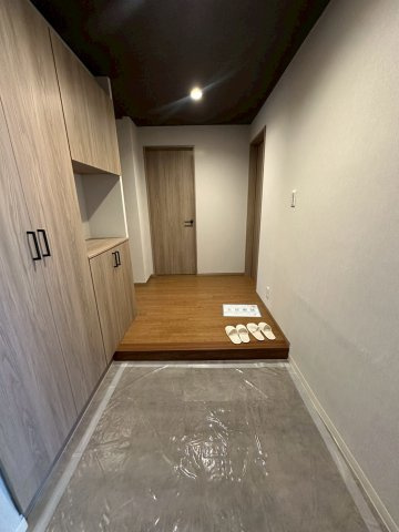 神戸市東灘区岡本６丁目の賃貸マンションの玄関